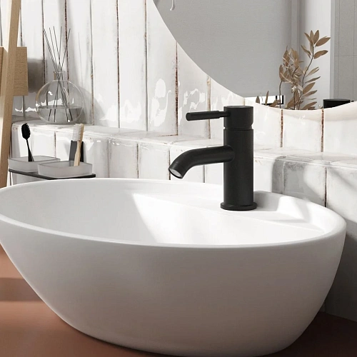 Смеситель для раковины WasserKRAFT Gollach 3305 черный Смеситель для раковины WasserKRAFT Gollach 3305 черный