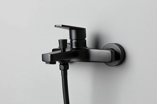 Смеситель для ванны Allen Brau Eclipse 5.E1003-31 черный матовый Смеситель для ванны Allen Brau Eclipse 5.E1003-31 черный матовый