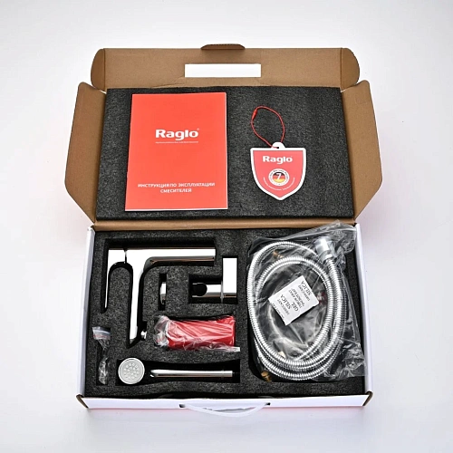 Смеситель для раковины Raglo R03.12 с гигиеническим душем, хром Смеситель для раковины Raglo R03.12 с гигиеническим душем, хром