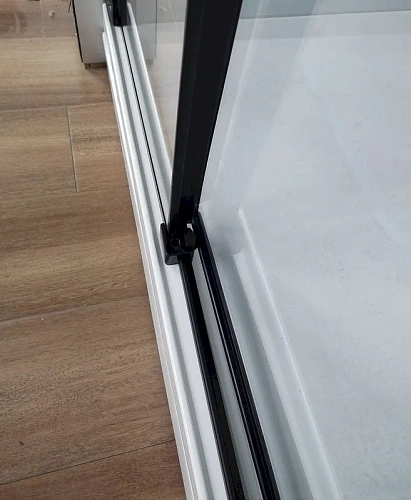 Душевая кабина Esbano MUSE (ESKM129CKRR) ESM-129CKR Right 120x90x215 Душевая кабина Esbano MUSE (ESKM129CKRR) ESM-129CKR Right 120x90x215