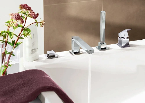 Смеситель на борт ванны GROHE Eurocube 19897000 Смеситель на борт ванны GROHE Eurocube 19897000