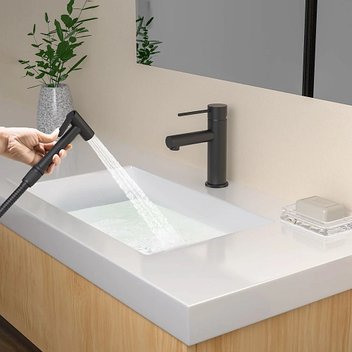 Смеситель для раковины Timo Saona 2360/03G с гигиеническим душем черный Смеситель для раковины Timo Saona 2360/03G с гигиеническим душем черный