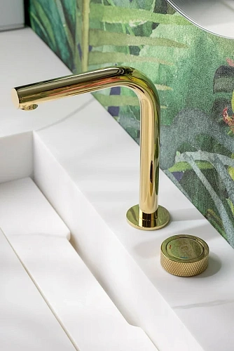 Смеситель для раковины Boheme TECH ЗОЛОТО 158-G Смеситель для раковины Boheme TECH ЗОЛОТО 158-G