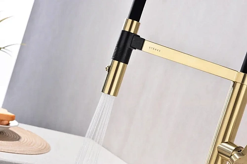 Смеситель для кухни Paulmark LEADER светлое золото Le214101-LG Смеситель для кухни Paulmark LEADER светлое золото Le214101-LG