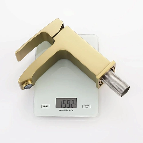 Смеситель для раковины Raglo R01.10.03, золотой сатин Смеситель для раковины Raglo R01.10.03, золотой сатин