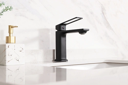 Смеситель для раковины Gid Niagara L057-BM-K L057BMK черный матовый Смеситель для раковины Gid Niagara L057-BM-K L057BMK черный матовый