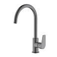 Смеситель для кухни Aquatek Бетта AQ1182BGM черный хром шлифованный Смеситель для кухни Aquatek Бетта AQ1182BGM черный хром шлифованный