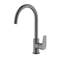 Смеситель для кухни Aquatek Бетта AQ1182BGM черный хром шлифованный Смеситель для кухни Aquatek Бетта AQ1182BGM черный хром шлифованный