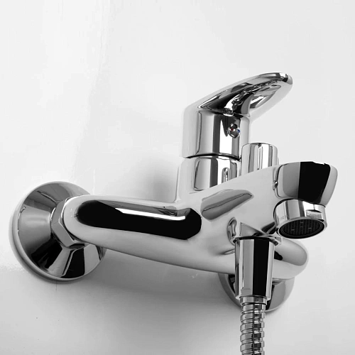 Смеситель для ванны WasserKRAFT Leine 3501 хром Смеситель для ванны WasserKRAFT Leine 3501 хром