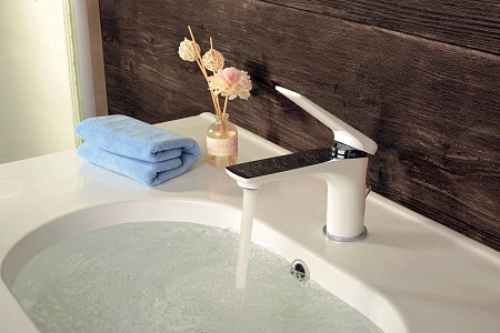 Смеситель для раковины Lemark Allegro LM5906CW, хром/белый Смеситель для раковины Lemark Allegro LM5906CW, хром/белый