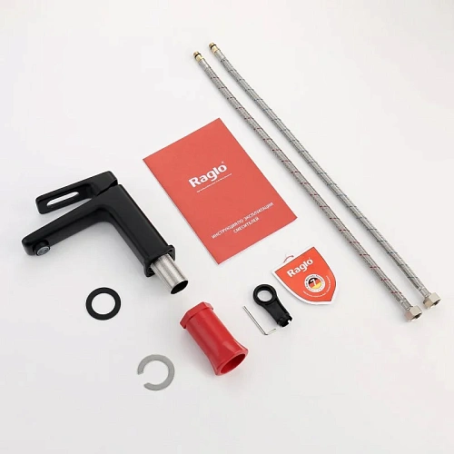 Смеситель для раковины Raglo R51.10.06, черный Смеситель для раковины Raglo R51.10.06, черный