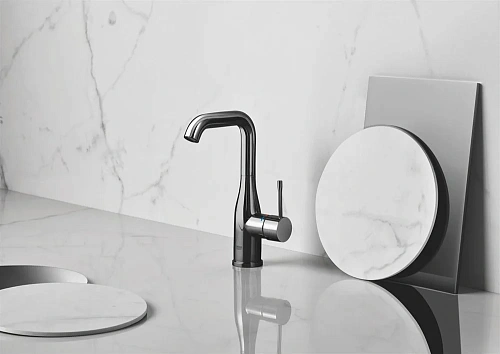 Смеситель для раковины GROHE Essence New с донным клапаном, L-Size, темный графит глянец (32628A01) Смеситель для раковины GROHE Essence New с донным клапаном, L-Size, темный графит глянец (32628A01)