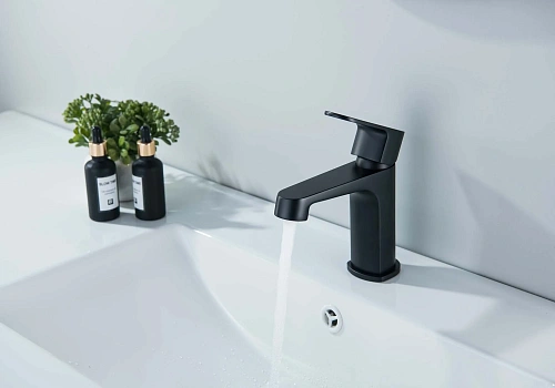 Смеситель для раковины Aquatek ОБЕРОН AQ1210MB Черный матовый Смеситель для раковины Aquatek ОБЕРОН AQ1210MB Черный матовый